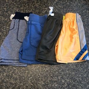 Boys 3T shorts lot